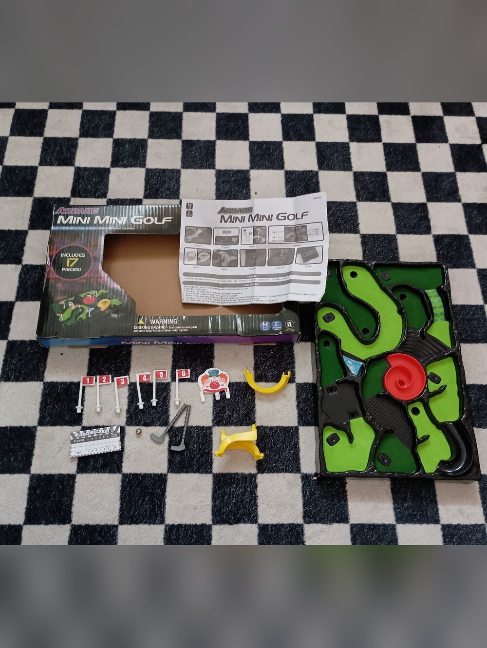 Arcade Mini Mini Golf Set Toy - Picture 6 of 14